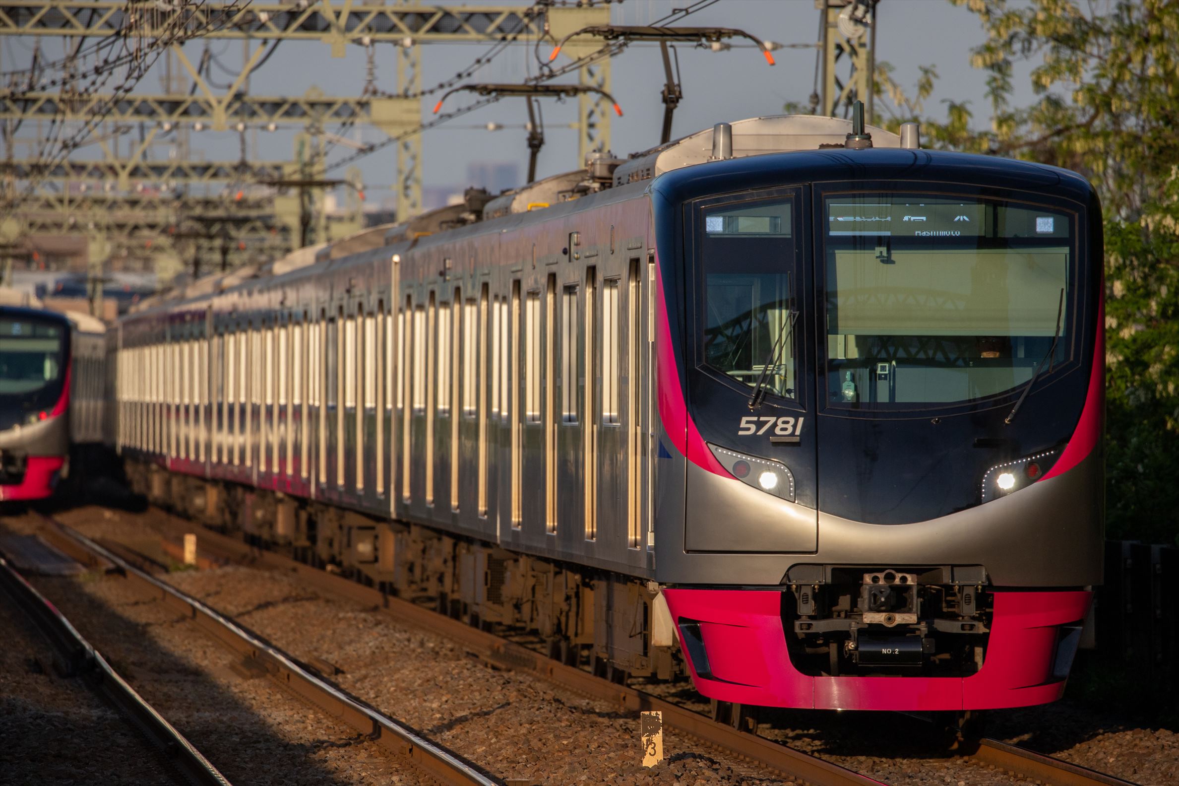 京王電鉄 5000系 京王ライナー Mt Takao おでかけライフ